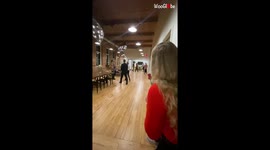 'Georgia man surprises girlfriend with friends, roses & WEDDING proposal! '