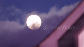 Stunning almost full Cold Moon seen rising in Kent, UK