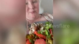 Mum loses 10st so she can take her kids to Disneyland and fit on the rides