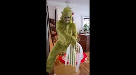 Man turns himself into SEXY GRINCH