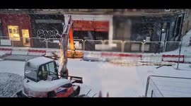 UK: Snow Warning Issued As Cold Weather Sweeps Through Country