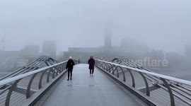 London wakes up to freezing fog as the Troll of Trondheim hits the UK