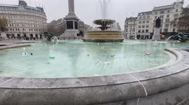 Trafalgar Square fountains completely frozen as Met Office issues yellow fog warning for the capital