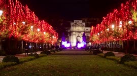 Luces de navidad en las calles del centro de Madrid, España