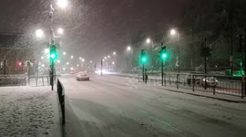 London wakes up to snow on Monday morning
