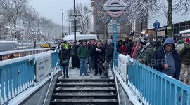 Morning travel chaos after overnight snowfall in north London