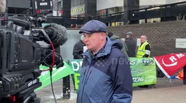 RMT boss Mick Lynch joins the picket at Euston as fresh rail strikes hit the UK