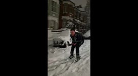 Londoner makes most of Arctic Blast by skiing down Harringay street
