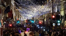 Hoards of shoppers pack-out West End on last full weekend before Christmas Day