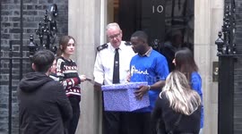 Mental health charity Mind hands in petition to 10 Downing Street