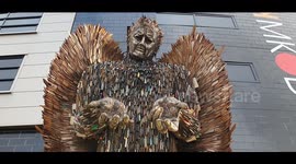 Sculpture made from 100,000 blades displayed in Milton Keynes