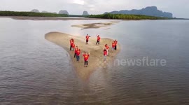 Tiny sand island shaped like a heart forms in southern Thailand