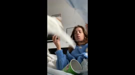 Cagey, aggressive cat rage slaps chips out of woman's hand (1.4 million views on TikTok)