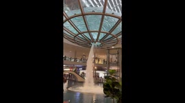 AMAZING view of the Enormous 'Rain Oculus' at Marina Bay Sands, Singapore