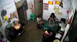 Girl in China bursts into tears after sibling accidentally pours boiling ginger soup on her lap