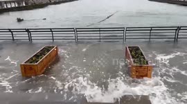 Canada: King Tides Hit British Columbia’s Coastal Areas