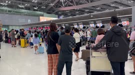Bangkok airport packed as fliers leave for New Year holidays