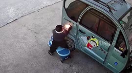 Toddler’s hand gets black after touching electric car charging port