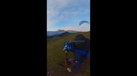 Bike VS Paraglider 1