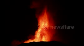 Stunning eruption of Mount Etna