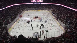 Moment 28K+ teddy bears are thrown onto hockey rink