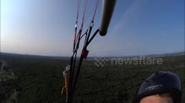 How to fly a paraglider with one arm