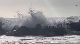 Bomb cyclone causes rough waves along California coast, US