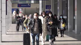 Crowds on the move in Yichang for Chinese New Year despite nationwide Covid surge