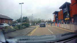 Currys' staff chase down alleged shoplifter who walked out of store with large TV