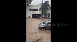 US: Ongoing Storm Causes Flash Flooding, Swollen Creeks In California 9