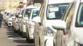 taxistas en Madrid, España se manifiestan contra la presidenta de la comunidad de Madrid Isabel Díaz Ayuso en el 12e