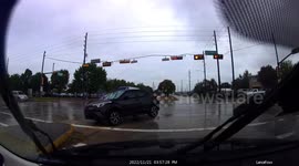 Enormous collision as two cars in Houston collide as one turns left on yellow light
