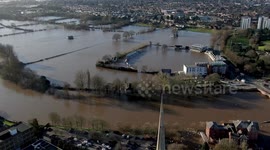 Floods in Worcester, England: City to see its water levels peaking today