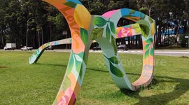 Giant sculpture absorbing pollution lands in Sao Paulo, Brazil