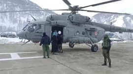 Indian Army help transport pregnant woman after snow cuts off her route to hospital