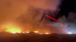 Firefighters battle raging flames in New Orleans one-alarm fire