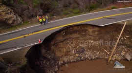 Video shows road partially collapsed in Ojai, California