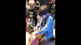 Move over Avocado Kid... the 'BIG BANANA' kid is the new fruit superfan in town