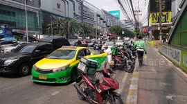 Taxis raise fares amid surging fuel costs in Thailand