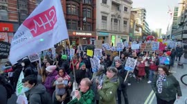 Thousands march in solidarity with nurses outside University College London Hospital