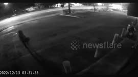 Florida Burglars Break Into Pawn Shop Using Electric Saw In Sanford, US