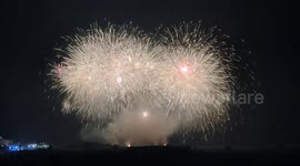 Fascinating fireworks show sets off in Malaysia to celebrate Chinese New Year