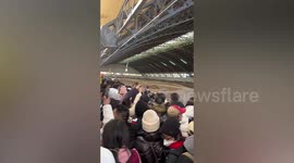 Crowds of tourists flock to see Terracotta Army during Chinese New Year holidays