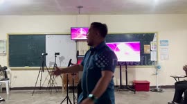 Teacher turns classroom into a game show to encourage fun learning to students