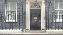 Rishi Sunak leaves Number 10 for PMQs