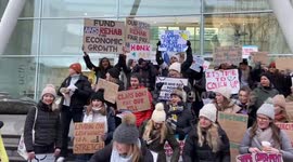 Thousands of UK physiotherapists go on strike for first time