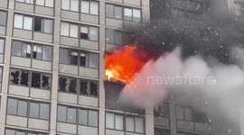 High-rise building fire In Chicago kills 1 and leaves 9 injured