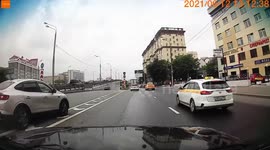 Close Call Renault Driver Switches Lanes Without Checking First