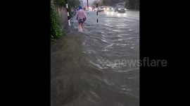 New Zealand: Elton John Auckland Concert Cancelled Due To Heavy Rain 2