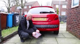 Man hit with £500 fine after W on his car registration mistaken for another letter